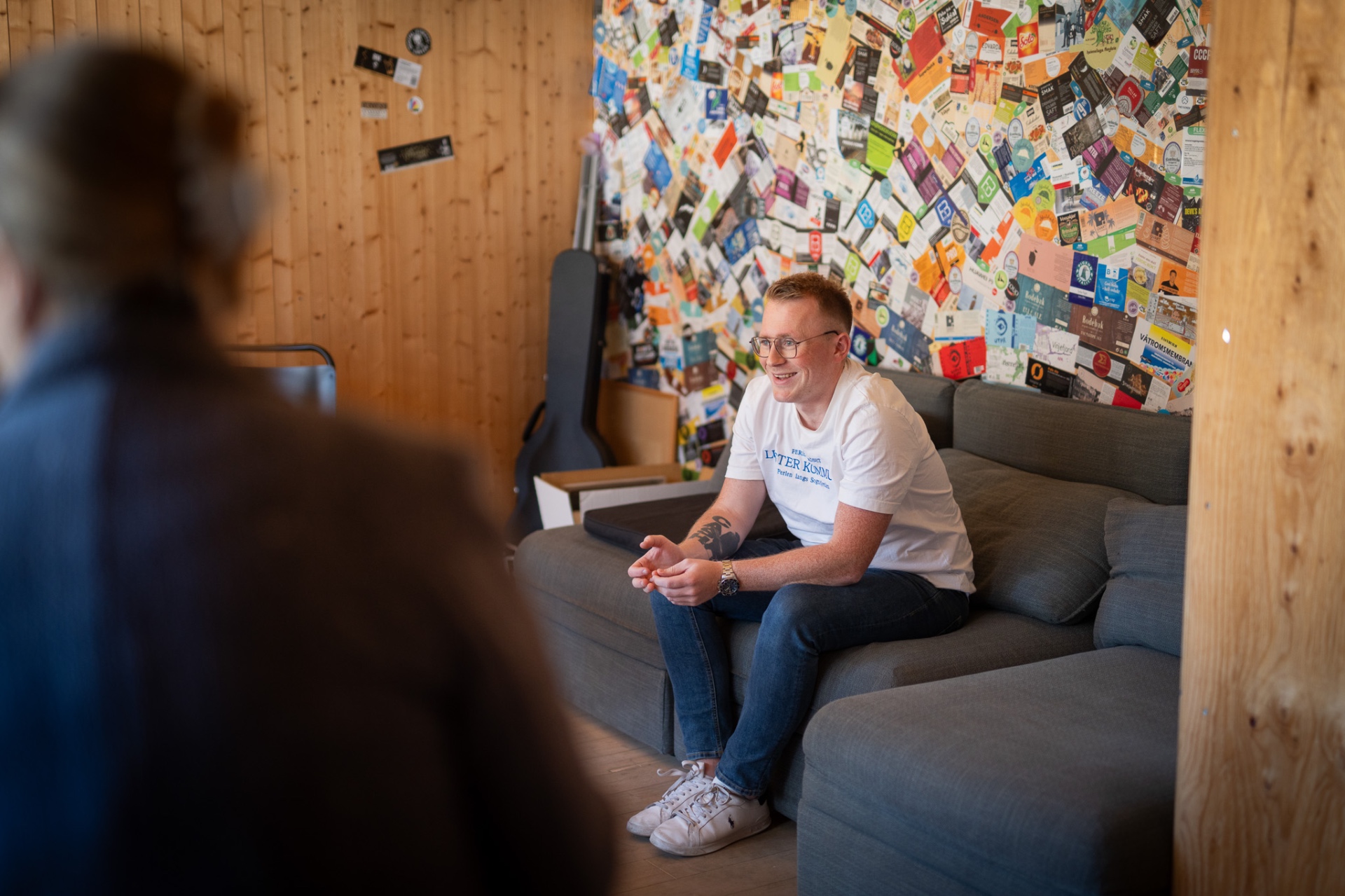 Tilsette på Digital Etikett i produksjonshallen